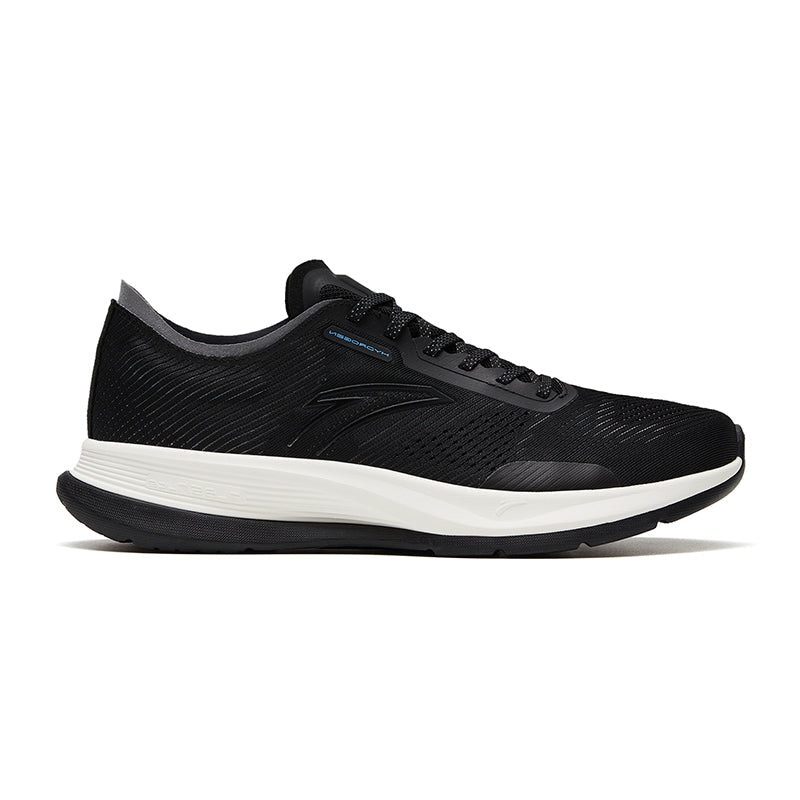 RUNNING SHOES