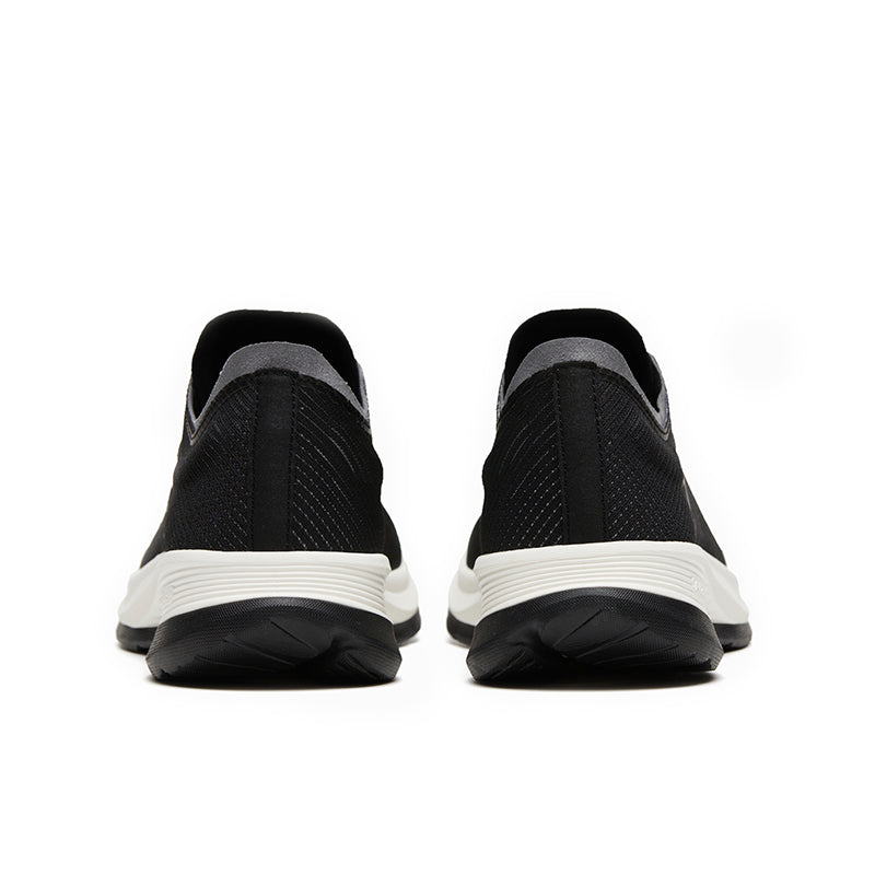 RUNNING SHOES