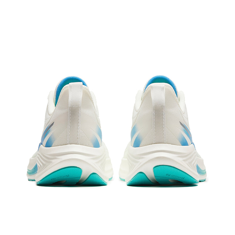 RUNNING SHOES