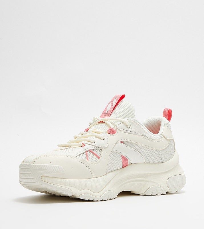 Skechers Moonhiker White Coral