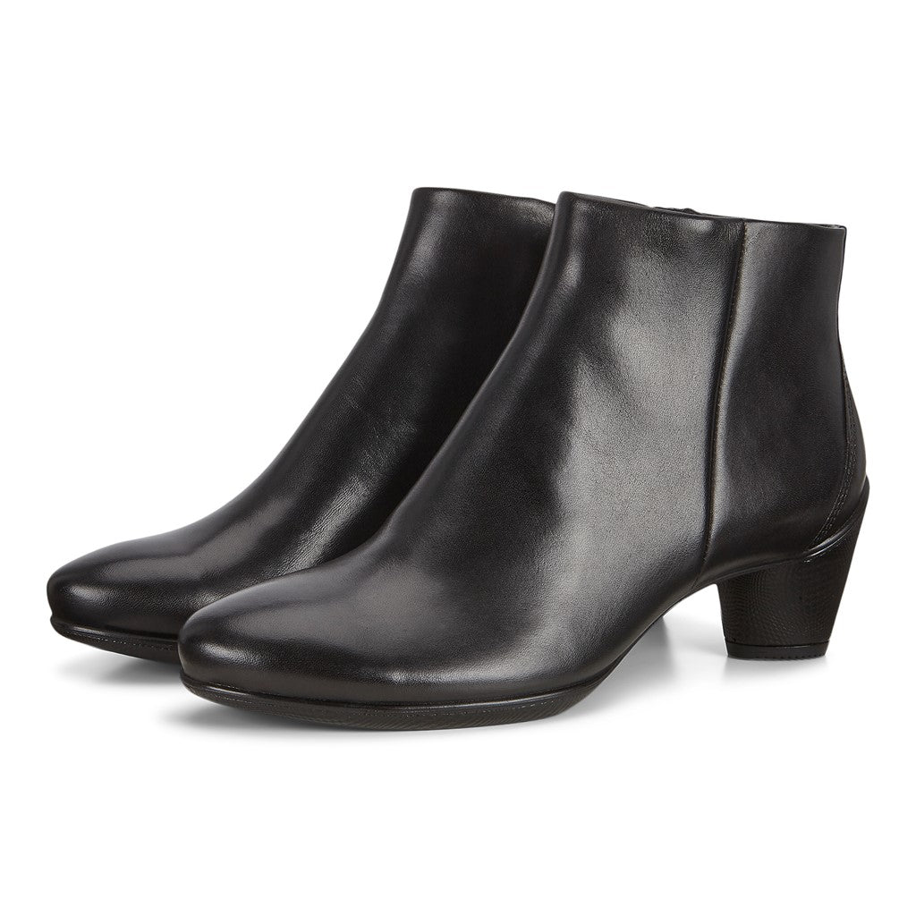 SCULPTURED 45 BLACK DRES