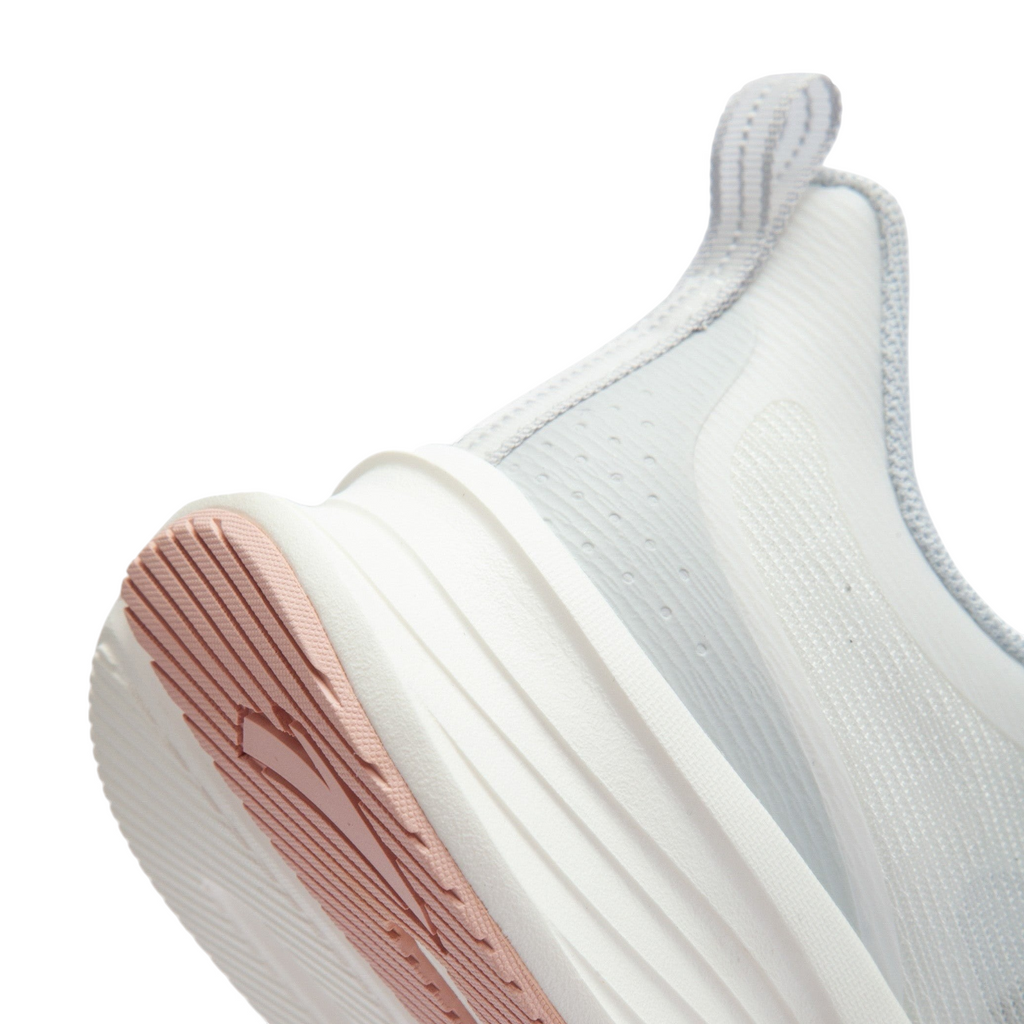 RUNNING SHOES