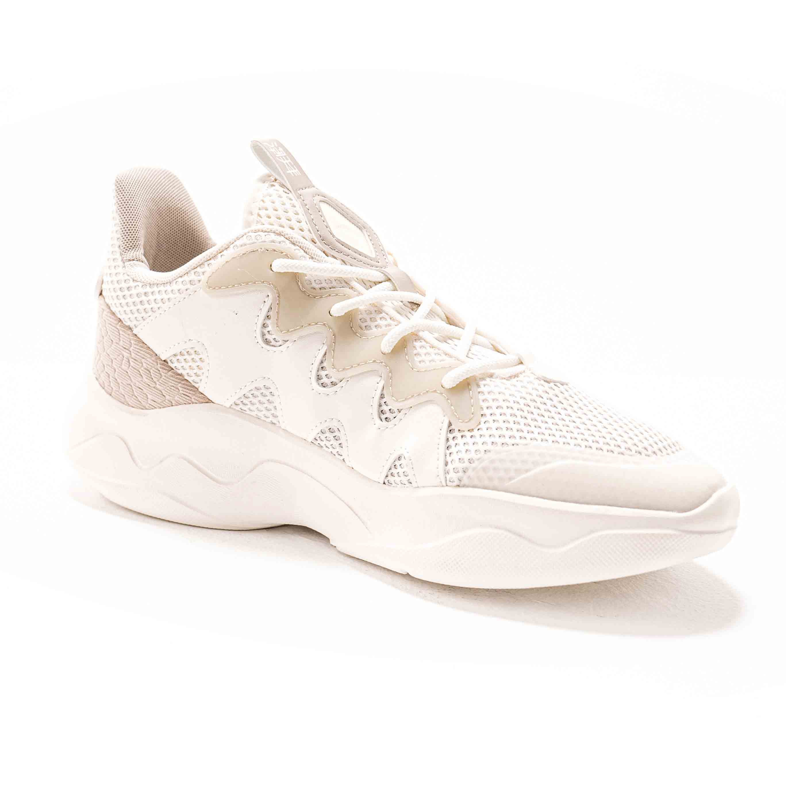 CASUAL SHOES