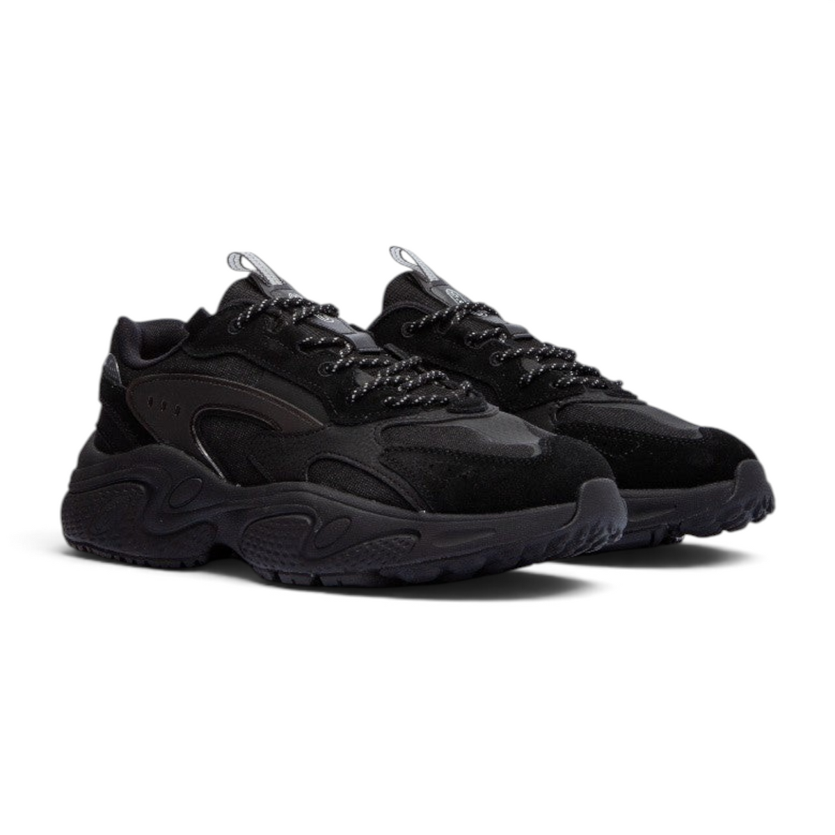 FRG Anta C37 chunky casual sneakers in all-black with a breathable upper and cushioned sole for comfort.