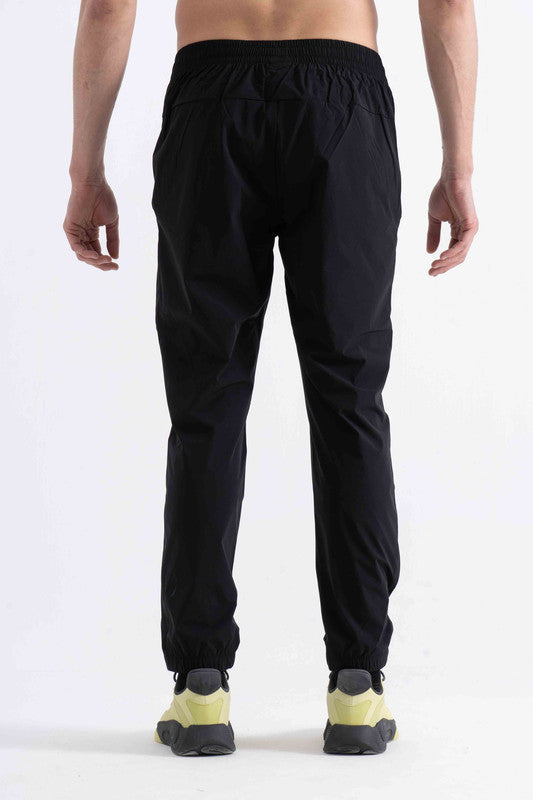 WOVEN TRACK PANTS