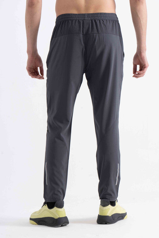 WOVEN TRACK PANTS