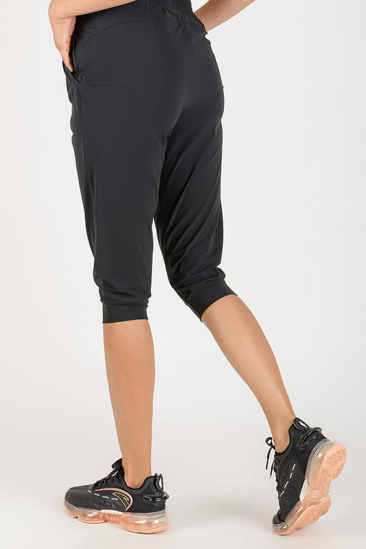 ANTA C100 Knit 3/4 Pants Basic Black