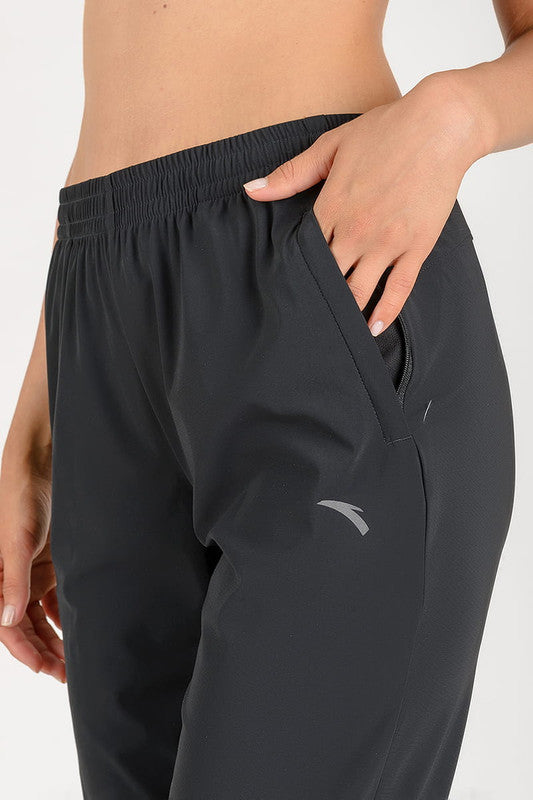 ANTA C100 Knit 3/4 Pants Basic Black