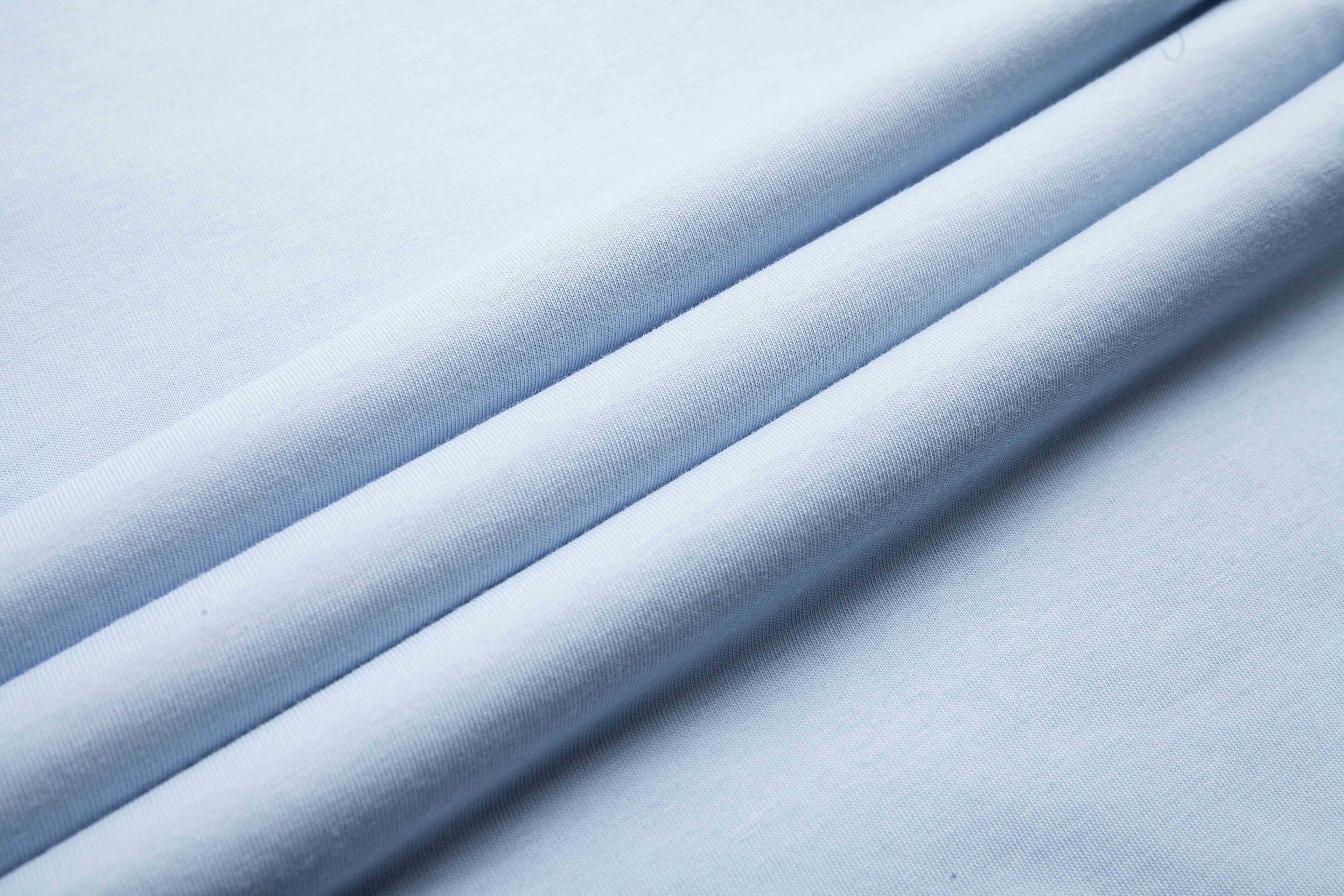 SS TEE