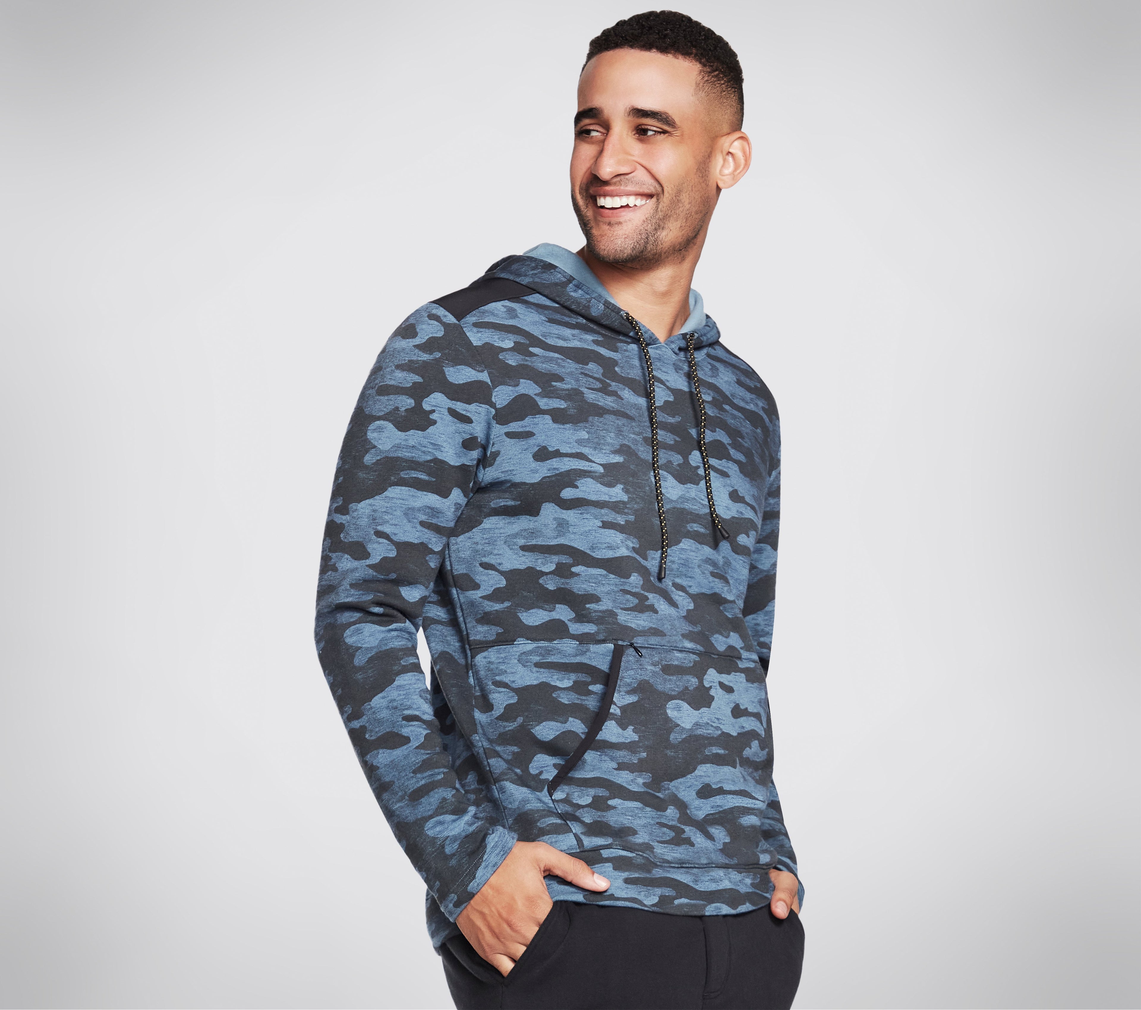 CAMO UTILITY HOODIE
