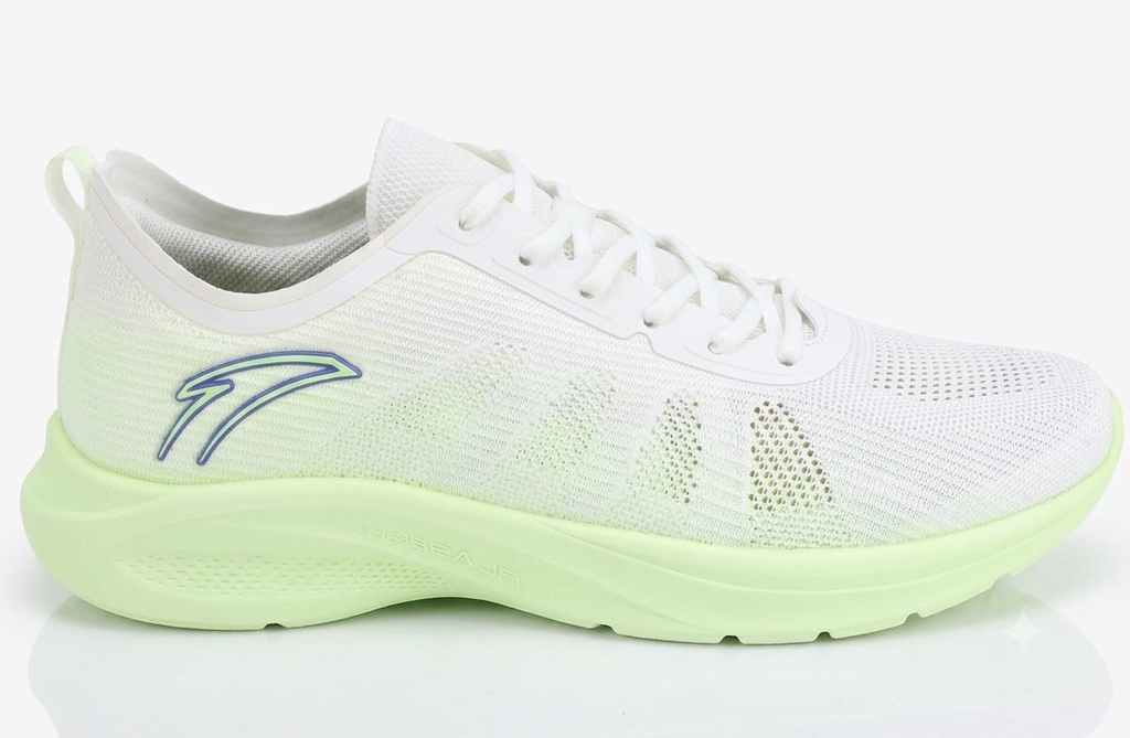 RUNNING SHOES