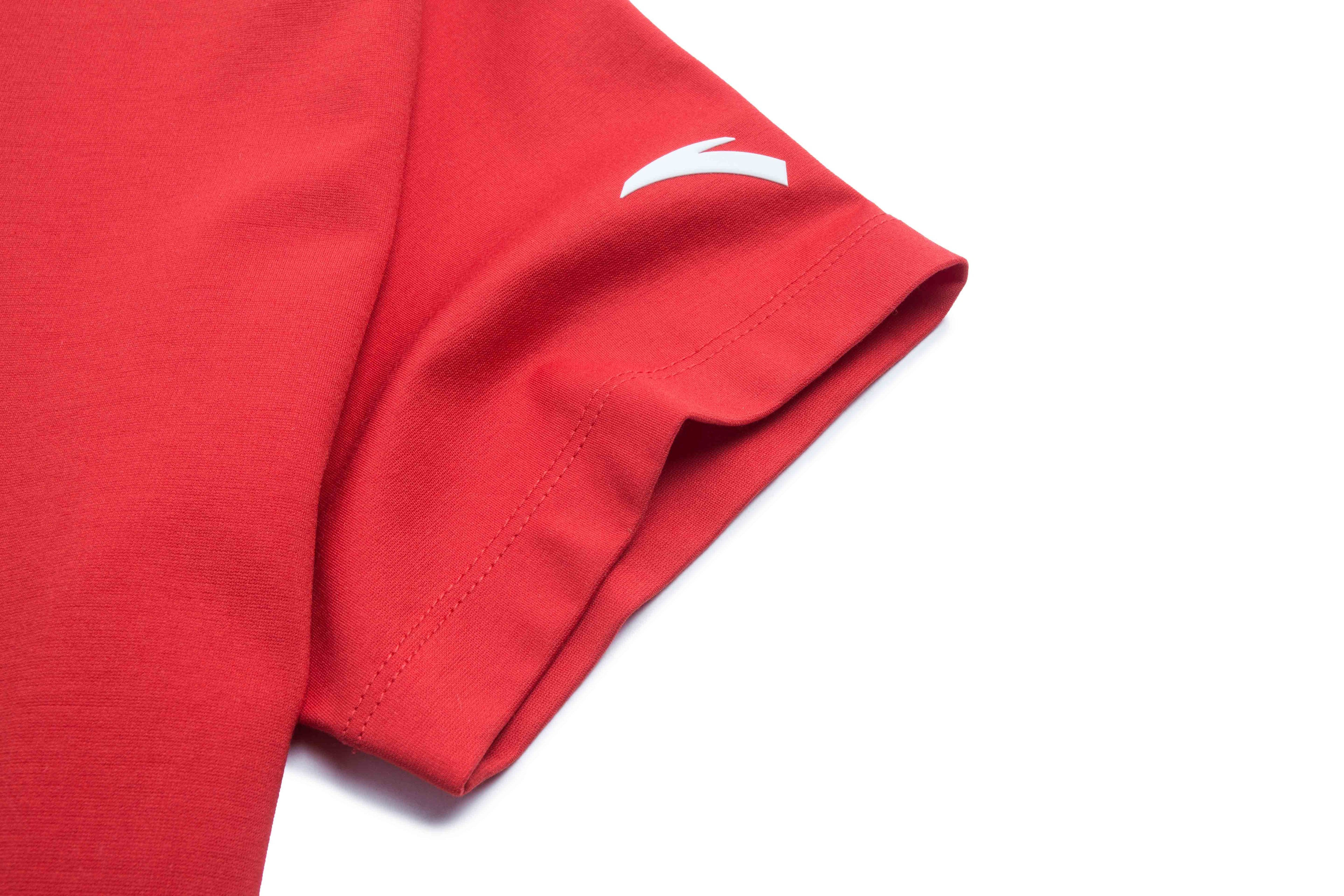SS TEE