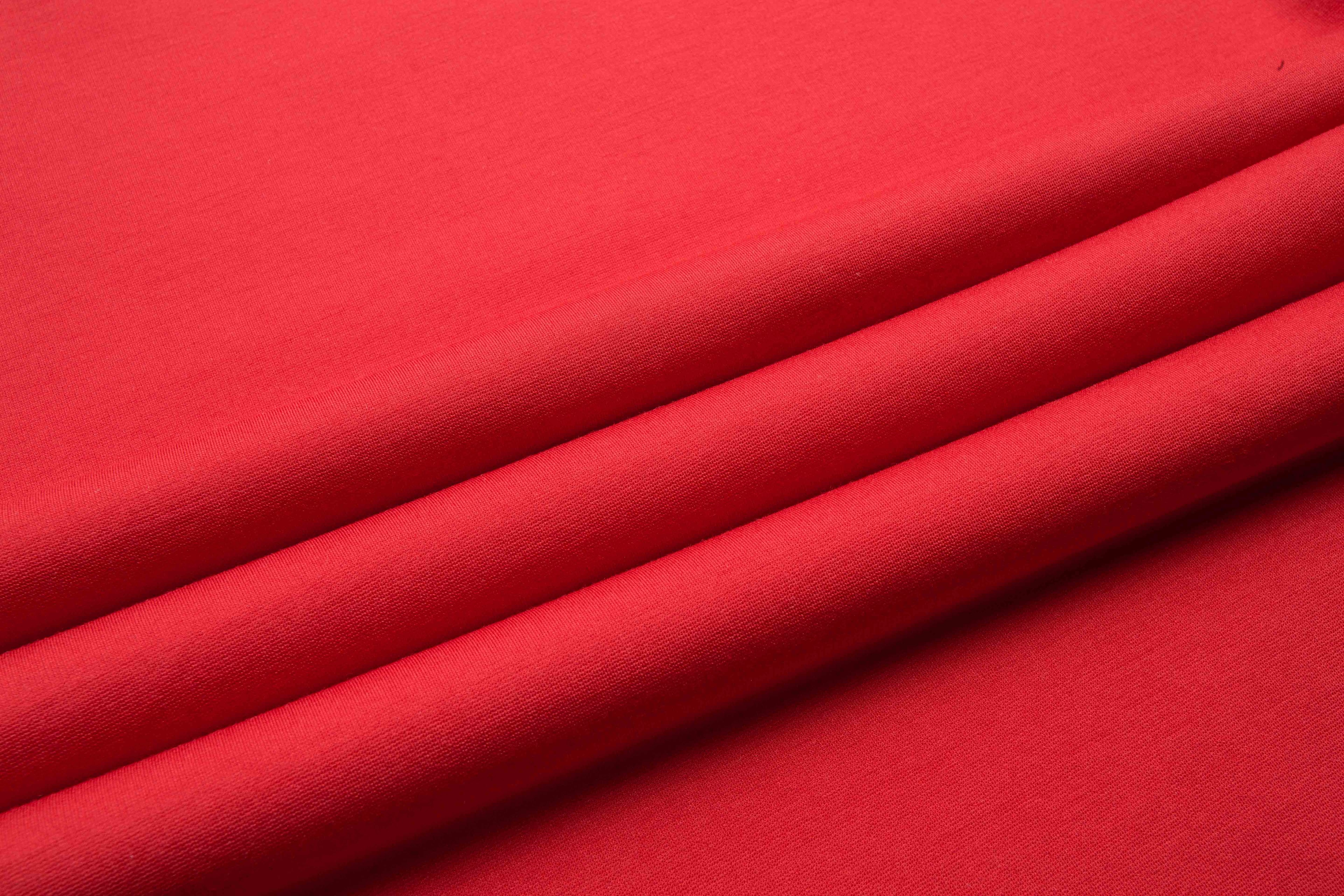 SS TEE
