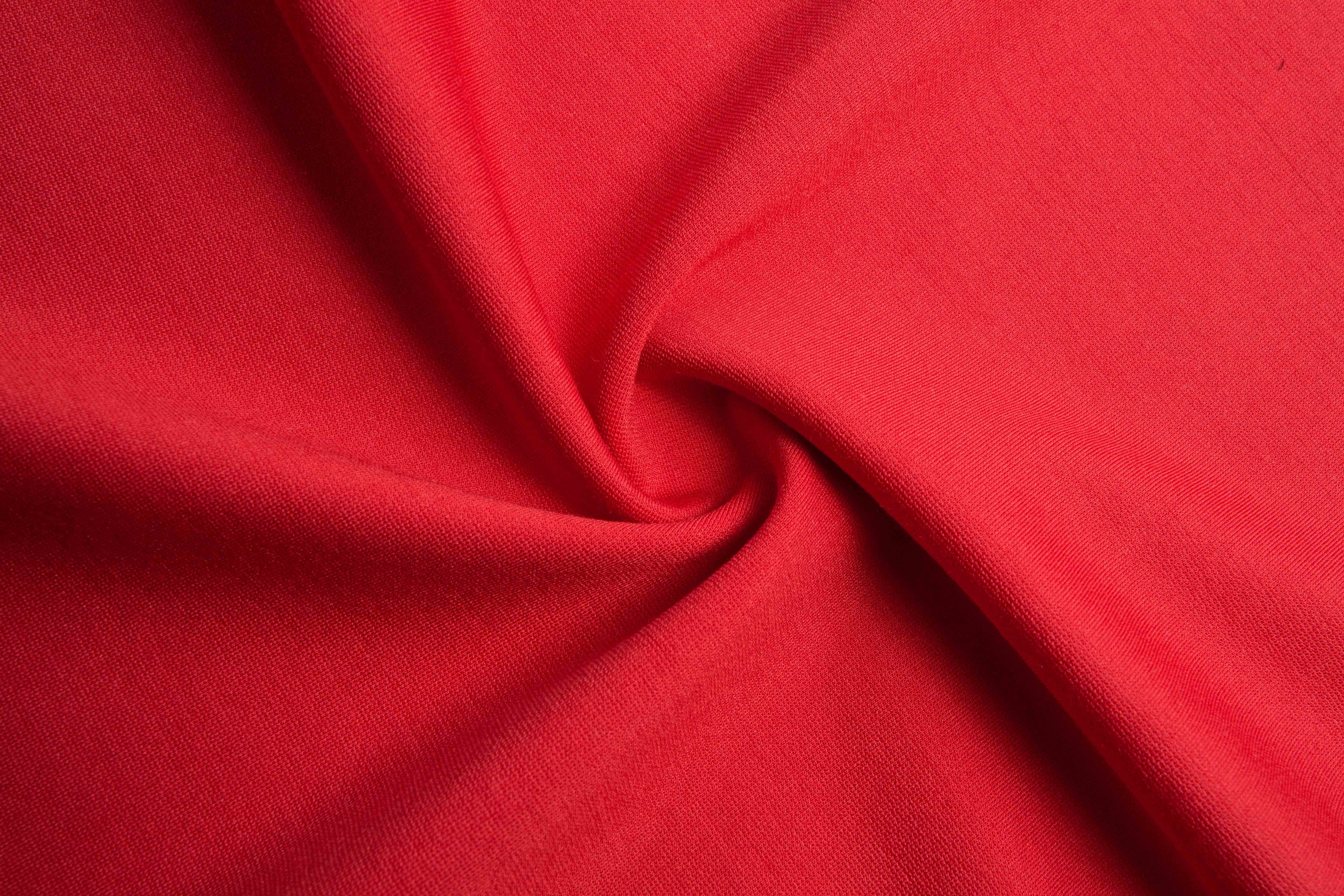SS TEE