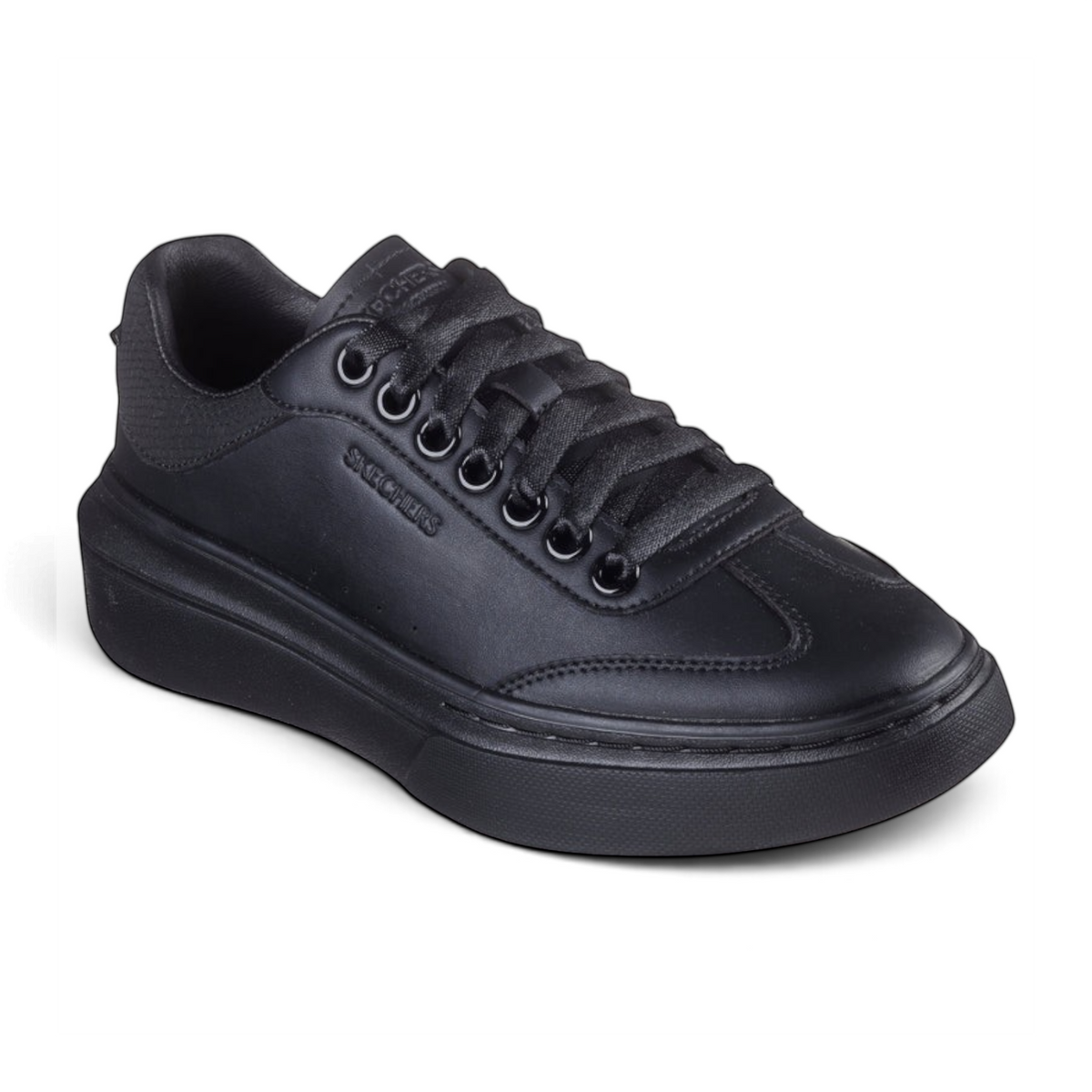 حذاء رياضي أسود من FRG طراز Skechers Cordova Classic بتصميم كلاسيكي من الجلد المتين وتفاصيل كعب مرصعة