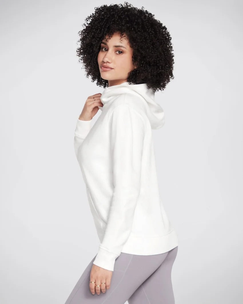 SIGNATURE PULLOVER HOODIE